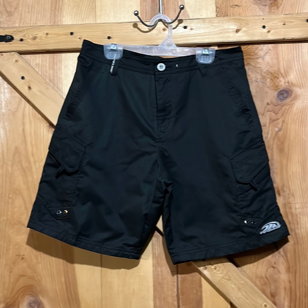 Pipeline black shorts ,waist 28 inseam 8” 69% Polyester 19% cotton 12% nylon